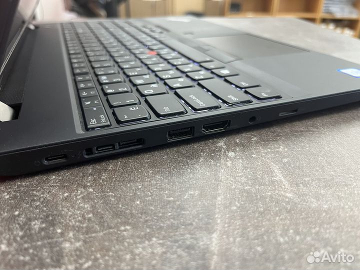 Ноутбук Lenovo T590 i5/16/256/MX250