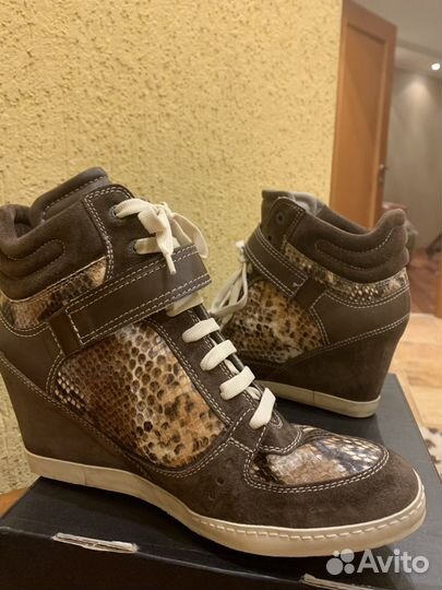 Ботинки женские новые 42 размер