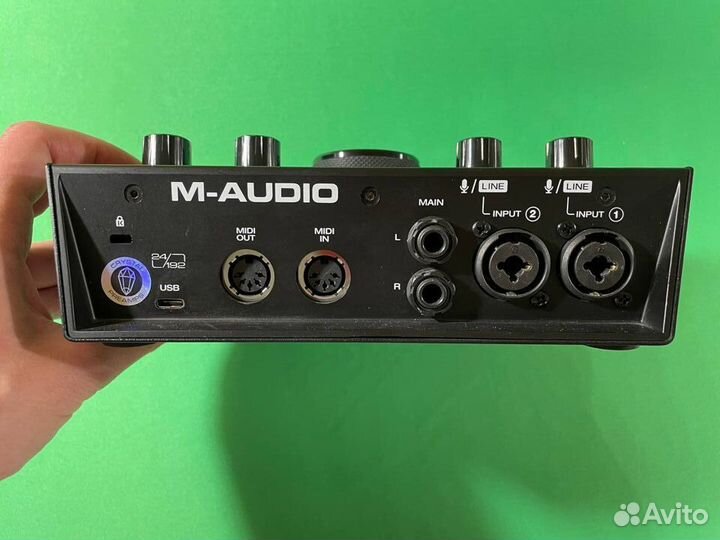 Внешняя аудиокарта M-Audio AIR 192 6