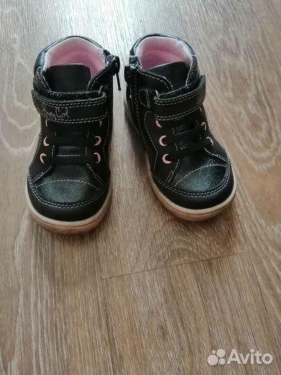 Ботинки на девочку