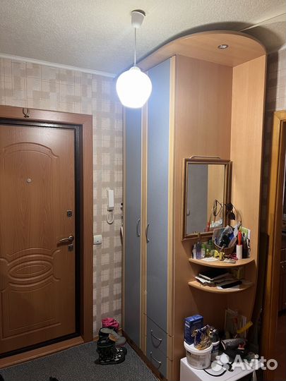 Шкаф