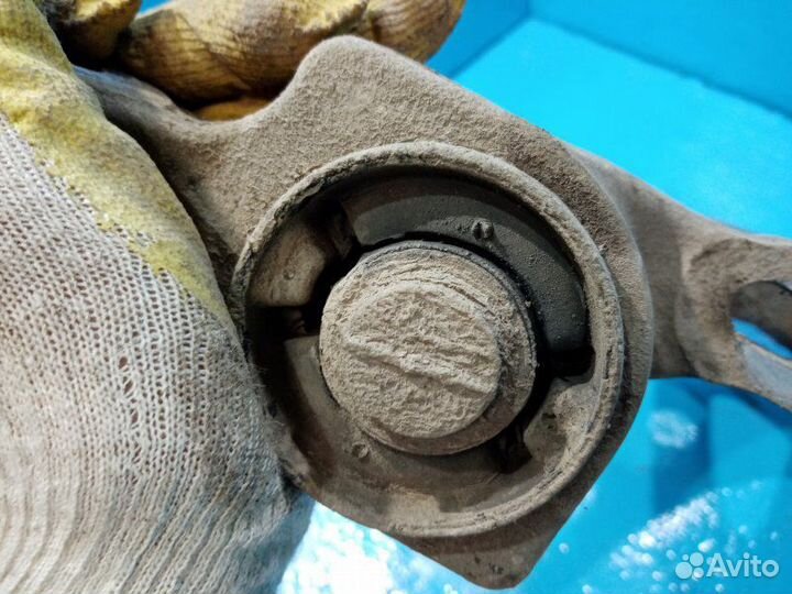 Рычаг нижний передний левый Mercedes-Benz M-Class