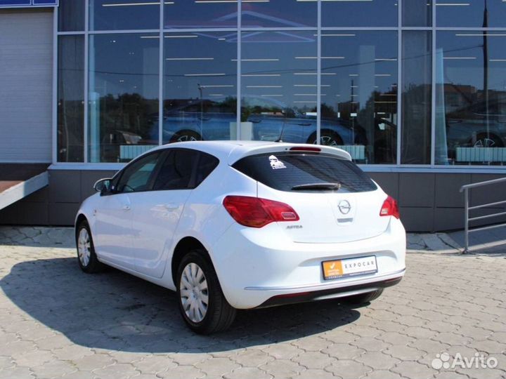 Opel Astra, 2013