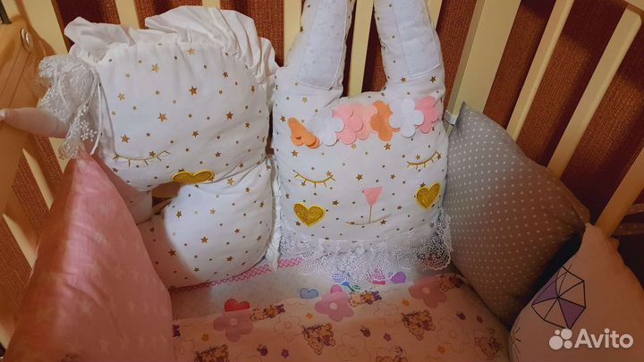 Бортики в кроватку для девочки