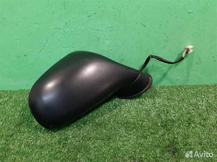 Зеркало правое Mitsubishi Carisma 2003