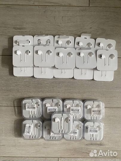 Оригинальные наушники Apple EarPods Lightning