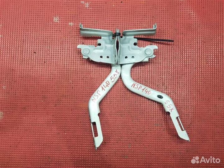 Петля капота toyota porte