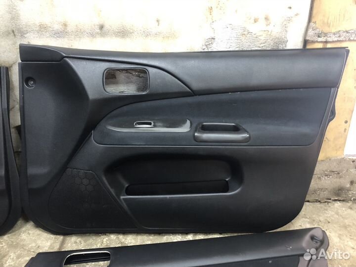 Дверные карты Mitsubishi Lancer 9