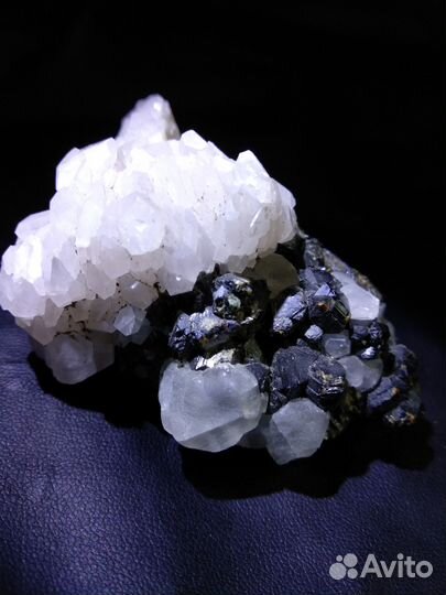 Кальциты (натёчный и со Сфалеритом)