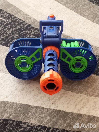 Бластер пистолет