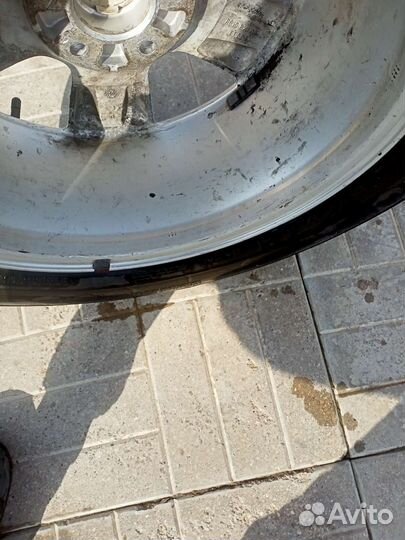 Yokohama 704R 215/60 R16