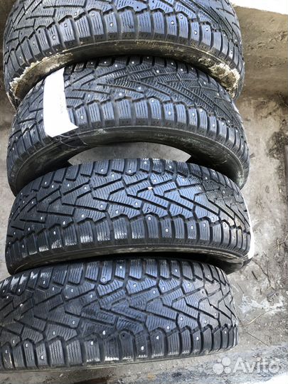 Pirelli Ice Zero 215/65 R17