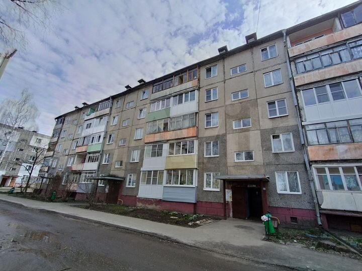 4-к. квартира, 77 м², 5/5 эт.