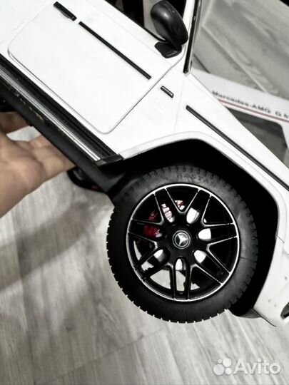 Mercedes гелентваген машина на пульте