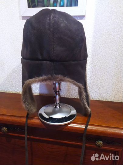 Шапка кожаная с ушками, мех нерпы 57-58р