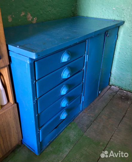 Слесарный верстак металлический