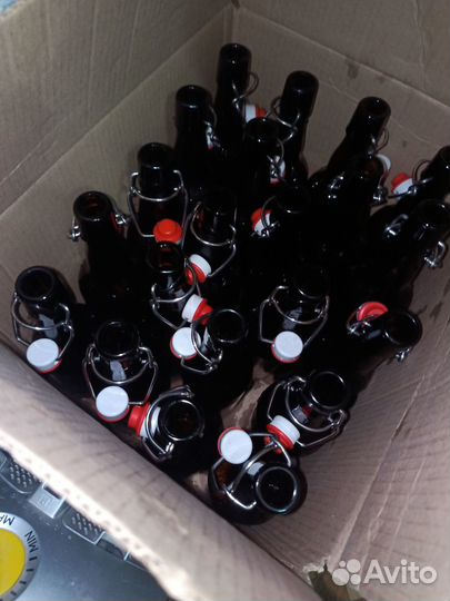 Бутылки с бугельной крышкой