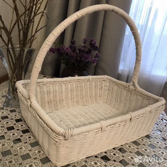 Корзина плетеная