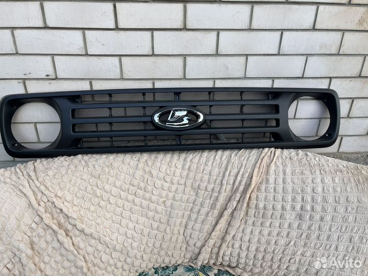 Решетка радиатора нива urban