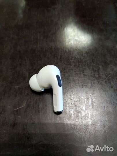 Левый наушник airpods pro