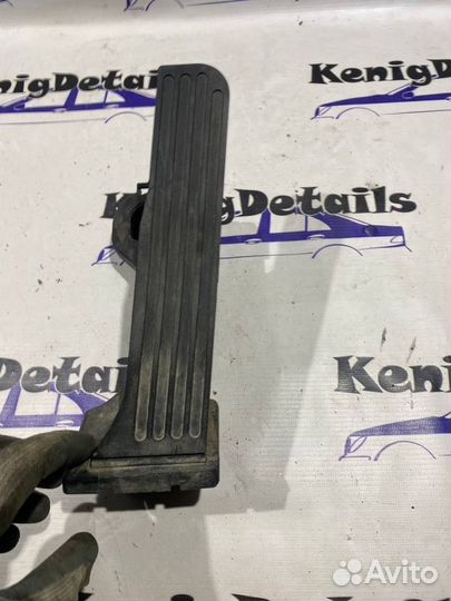 Педаль газа Volkswagen Touran минивэн 1.9 дизель