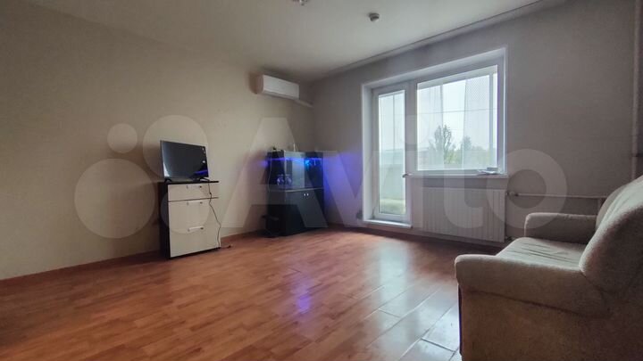 1-к. квартира, 42 м², 2/10 эт.