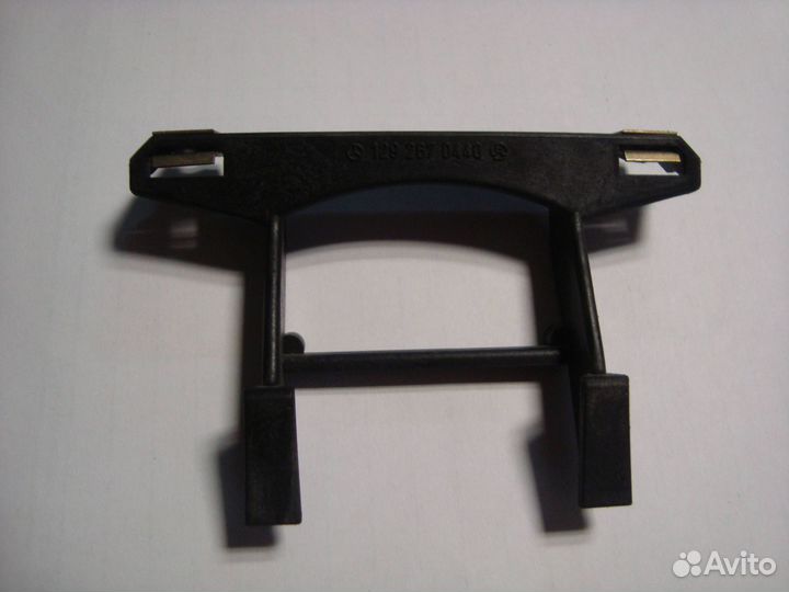 Кронштейн селектора кпп R129