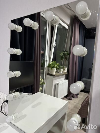 Гримерное зеркало