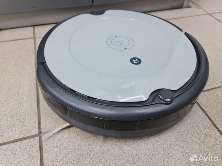 Робот-пылесос iRobot Roomba 698
