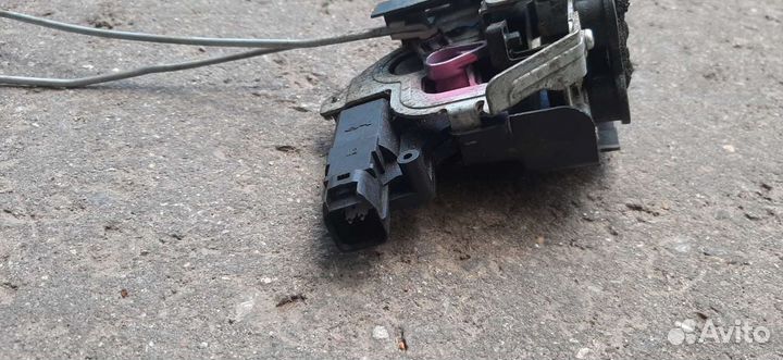 Замок задней правой двери kia picanto