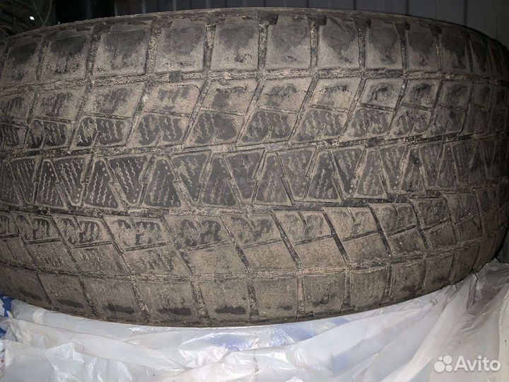 Bridgestone Blizzak DM-V1 265/65 R18