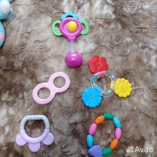 Прорезыватели для зубов, погремушки