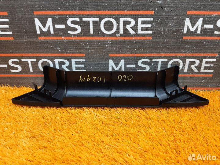 Канал для кабелей Bmw 5-Series E60 N52B25A 2005