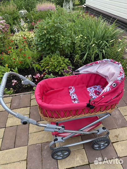 Коляска для кукол