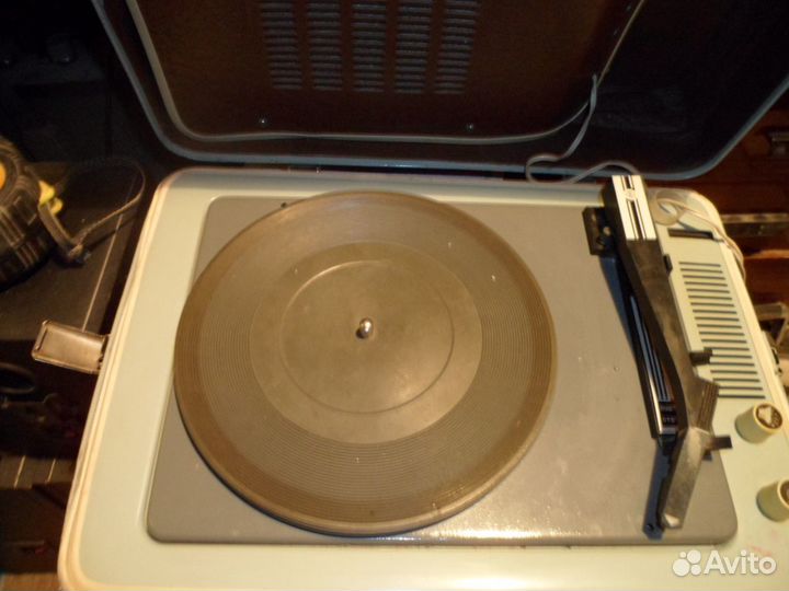 Радиолы симфония 003 ригонда стерео,техника СССР