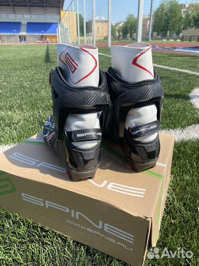 Лыжные ботинки spine concept skate