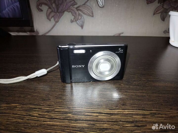 Компактный фотоаппарат sony