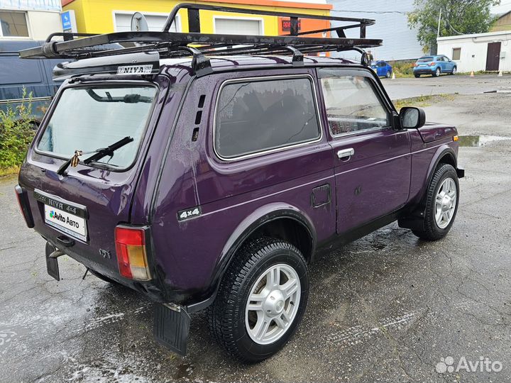 LADA 4x4 (Нива) 1.7 МТ, 2002, 200 000 км