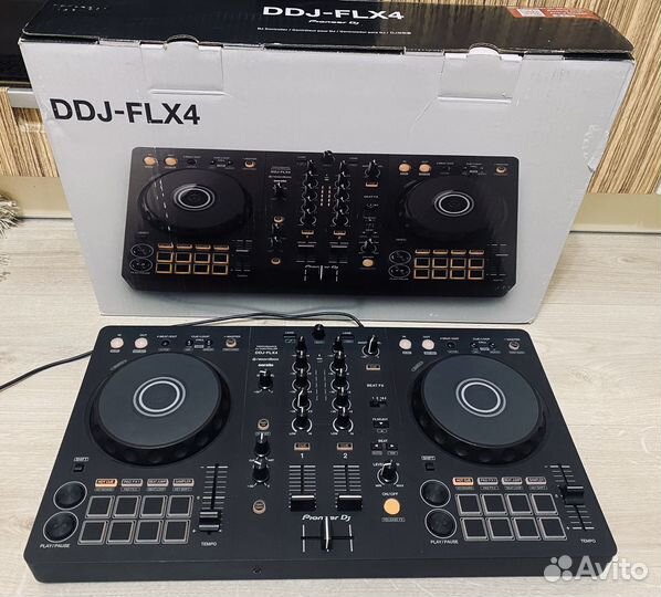Dj контролер pioneer DDJ-FLX4