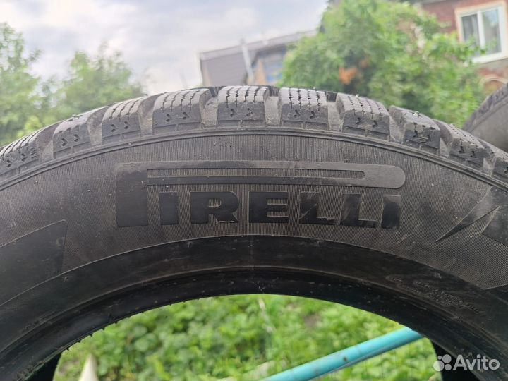 Pirelli Ice Zero 235/60 R18