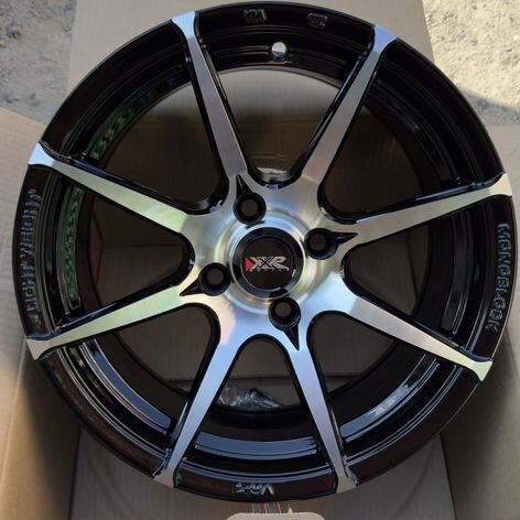Литые диски Sakura Wheels 181 7×R15 4×100