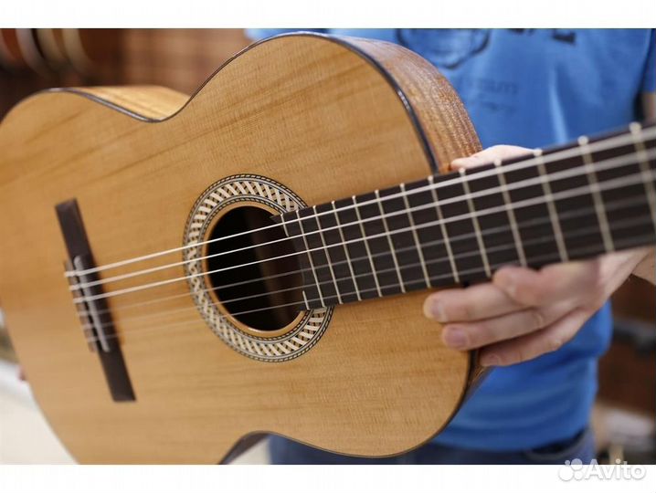 Kremona S62C 7/8 уменьшенная гитара