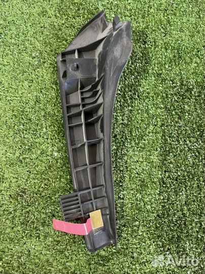 Молдинг лобового стекла правый Toyota Rav 4 Ca40