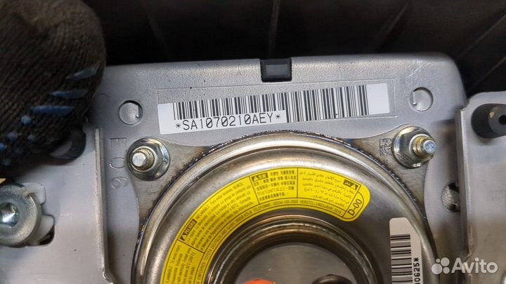 Подушка безопасности водителя Toyota RAV 4, 2010