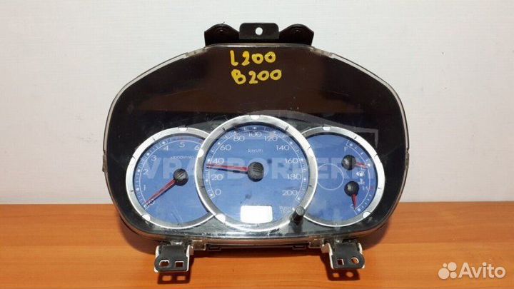 Щиток приборов Mitsubishi L200 2006-2016