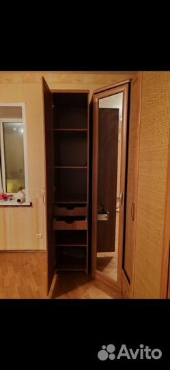 Комплект шкафов. Угловой. С ротангом и зеркалом