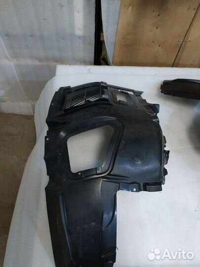 Подкрылок передний левый BMW f10