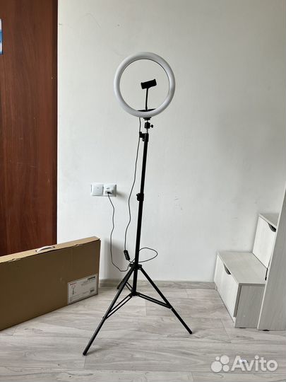 Кольцевая лампа со штативом 31 см