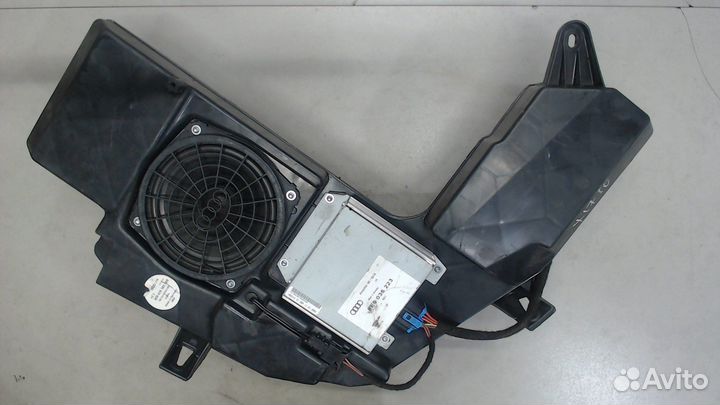 Сабвуфер Audi A4 (B6), 2005