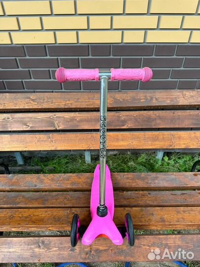 Самокат детский трехколесный